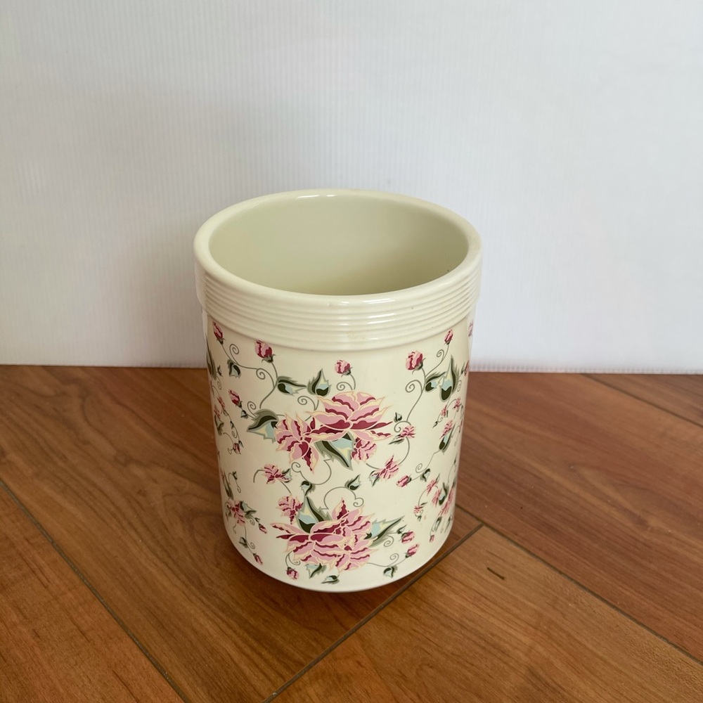 Chic Classic - Utensil Canister